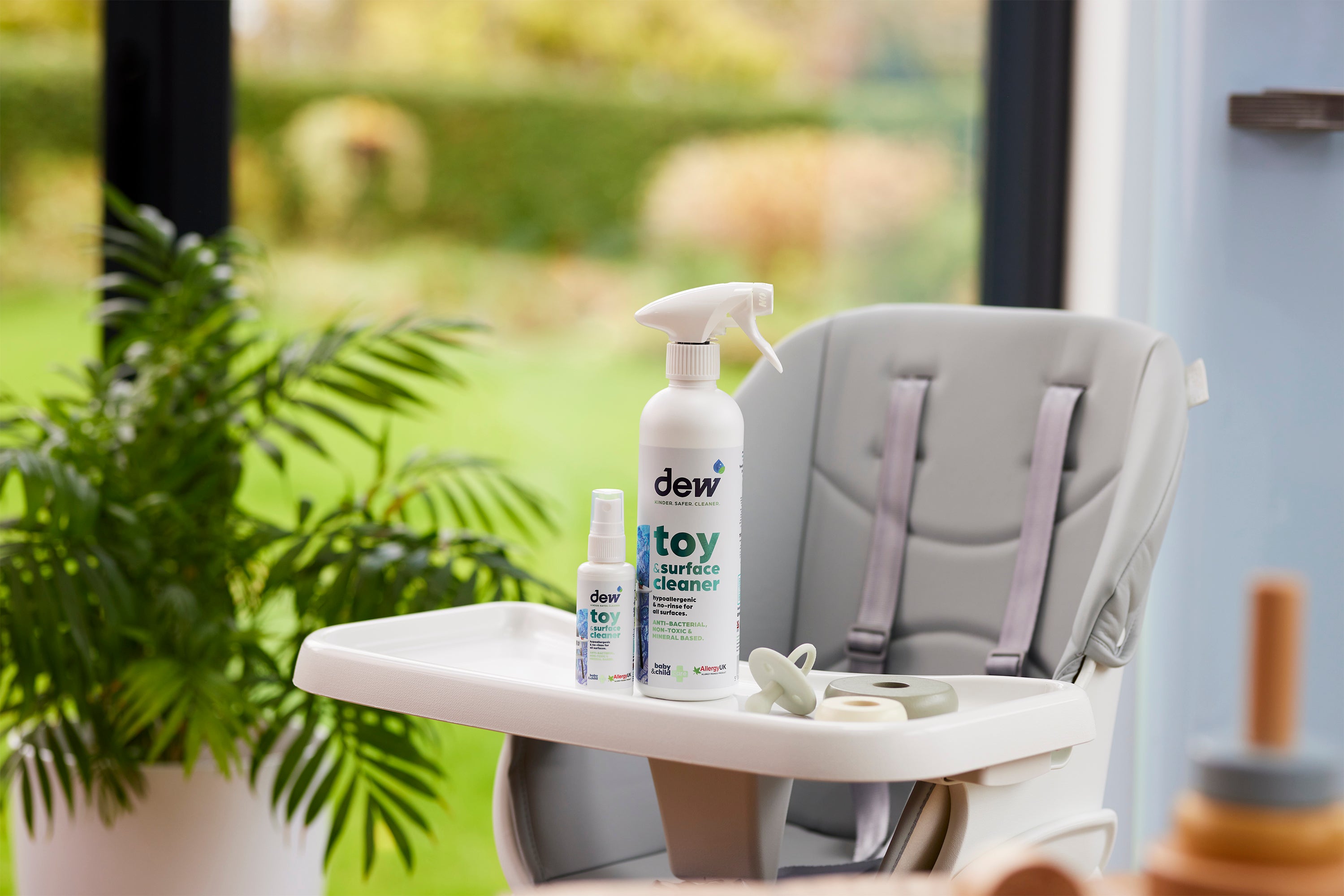 DEW Rengjøring for leker og flater – 250 ml