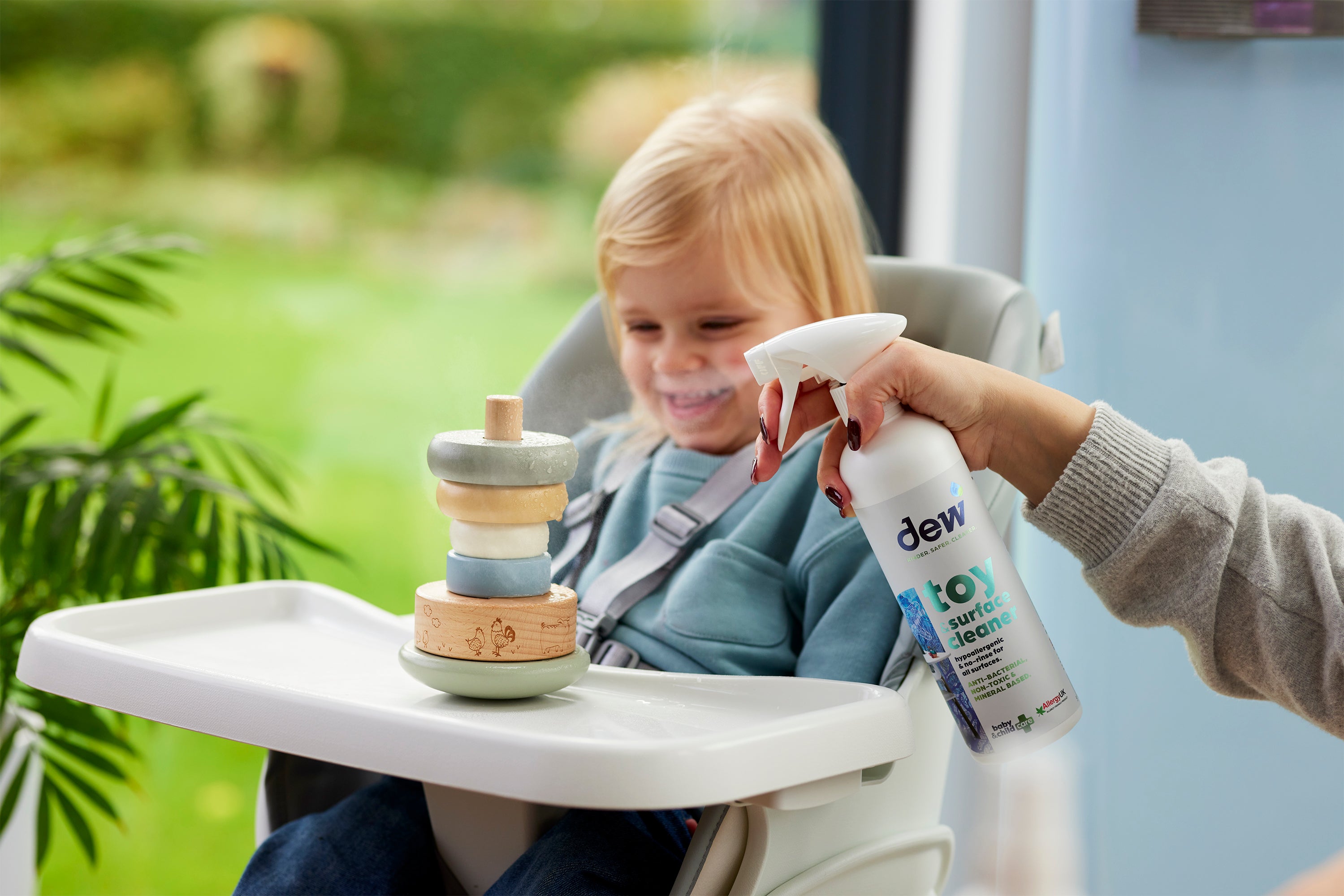 DEW Rengjøring for leker og flater – 500 ml